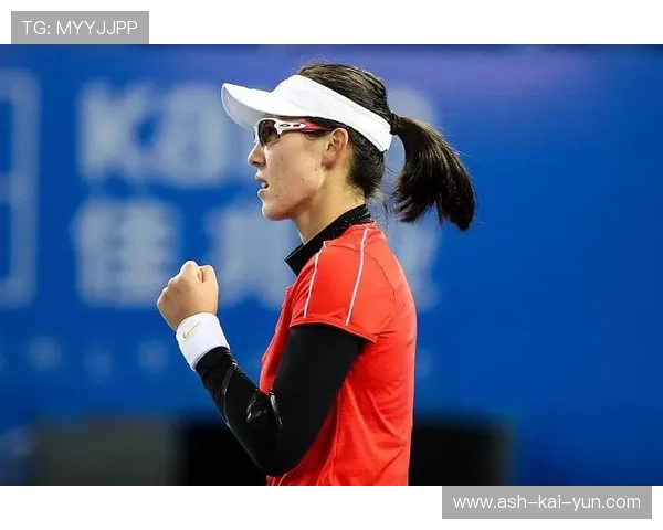 穆古鲁扎侧翼正手仍具杀伤 穆古鲁扎侧翼正手仍具杀伤