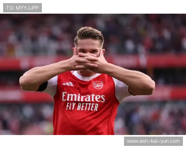 阿森纳反击只靠三脚传球，萨卡轻松破门